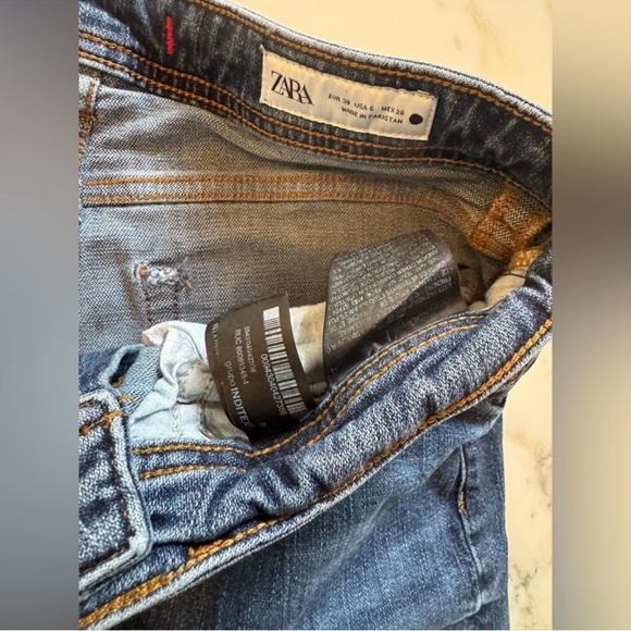 EUC Zara Women's Premium Blue Straight Leg Jeans Sz 6 - Picture 6 of 6